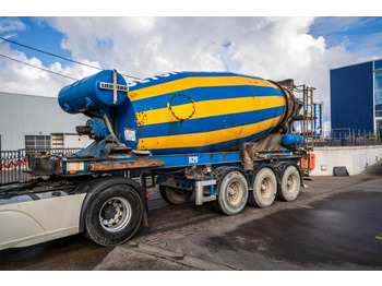 Μπετονιέρα επικαθήμενο LIEBHERR