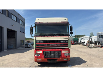 Τράκτορας DAF XF 95.430 (EURO 3 / BOITE MANUELLE / MANUAL GEARBOX): φωτογραφία 2