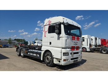 Φορτηγό σασί MAN TGA 26.440 (MANUAL GEARBOX / FRONT STEEL / 6X2 / BOITE MANUELLE / DEVANT LAMES): φωτογραφία 4