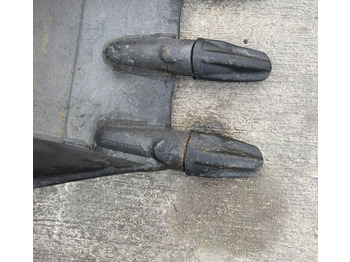 Κουβάς για εκσκαφέα Komatsu PC200 Channel Bucket: φωτογραφία 4 Κουβάς για εκσκαφέα Komatsu PC200 Channel Bucket: φωτογραφία 4