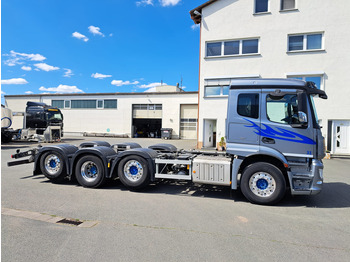 Φορτηγό σασί MERCEDES-BENZ Actros 3243