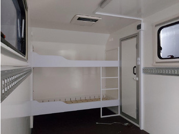 Ρυμουλκούμενο τροχόσπιτο Koffer Sport Camp TFS 360.01 360x200x210cm aero Seitentür Heckrampe Fenster Bett (L) 100kmH 1300kg: φωτογραφία 5 Ρυμουλκούμενο τροχόσπιτο Koffer Sport Camp TFS 360.01 360x200x210cm aero Seitentür Heckrampe Fenster Bett (L) 100kmH 1300kg: φωτογραφία 5