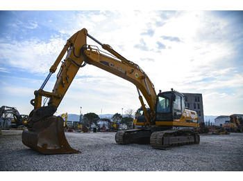 Ερπυστριοφόρος εκσκαφέας CASE