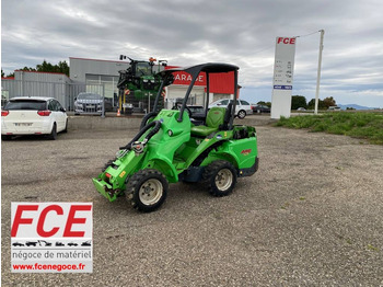 Σπαστός φορτωτής AVANT