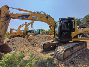 Ερπυστριοφόρος εκσκαφέας CATERPILLAR 318