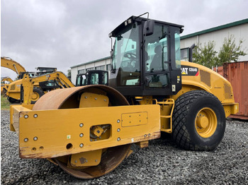Οδοστρωτήρες CATERPILLAR CS64B