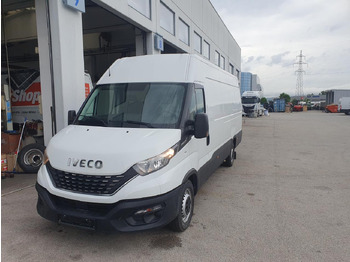 Επιβατικό βαν IVECO Daily 35s16