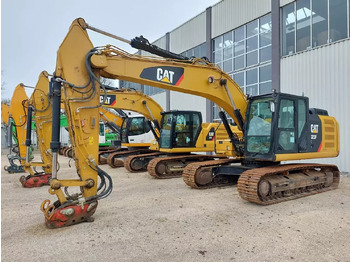 Ερπυστριοφόρος εκσκαφέας CATERPILLAR 323