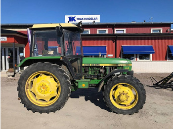 Τρακτέρ JOHN DEERE 2140