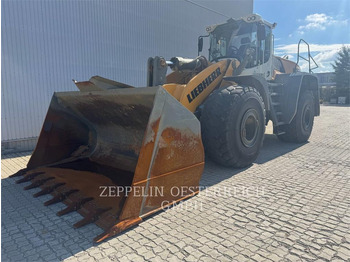 Ελαστιχοφόρος φορτωτής LIEBHERR L 586