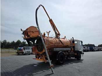 Όχημα εκκένωσης βόθρων