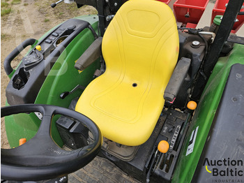 Τρακτέρ John Deere 4049 M: φωτογραφία 5 Τρακτέρ John Deere 4049 M: φωτογραφία 5