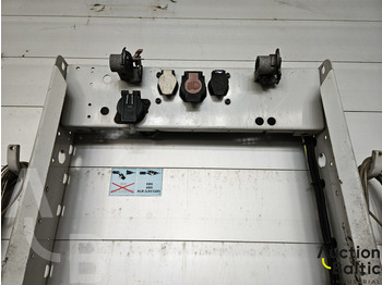 Επικαθήμενο κουρτίνα Schmitz Cargobull SCS 24: φωτογραφία 3