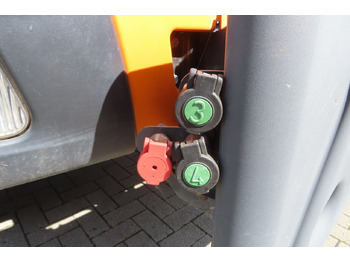 Όχημα με ανατρεπομενη καροτσα FUSO Canter 6 C 18 4x4 Kommunal Winterdienst: φωτογραφία 4 Όχημα με ανατρεπομενη καροτσα FUSO Canter 6 C 18 4x4 Kommunal Winterdienst: φωτογραφία 4