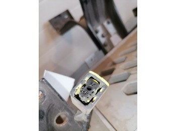 Σκαλοπάτι για Φορτηγό Volvo Komplektne astmelaud 82144986: φωτογραφία 4