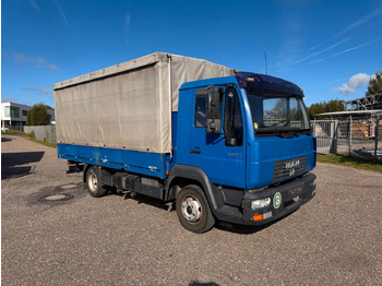 Επαγγελματικό αυτοκίνητο με μουσαμά MAN