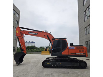 Εκσκαφέας DOOSAN DX225