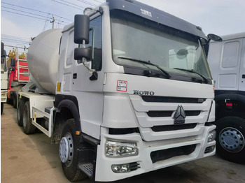 Μπετονιέρα φορτηγό SINOTRUK HOWO