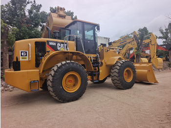 Ελαστιχοφόρος φορτωτής CATERPILLAR 950GC