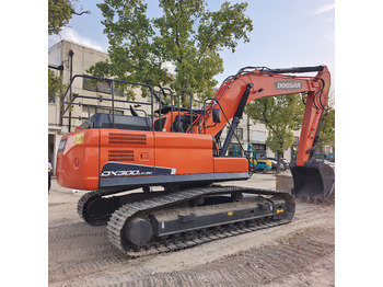 Ερπυστριοφόρος εκσκαφέας DOOSAN DX300LC-9C