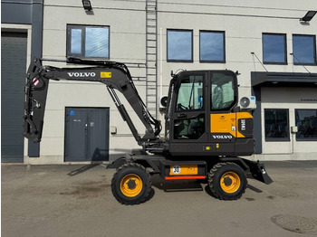 Τροχοφόρος εκσκαφέας VOLVO EW60E