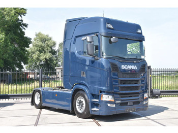 Τράκτορας SCANIA S 450