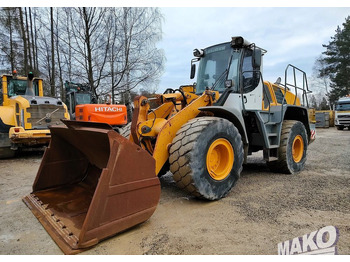 Ελαστιχοφόρος φορτωτής LIEBHERR L 550