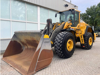 Ελαστιχοφόρος φορτωτής VOLVO L180H