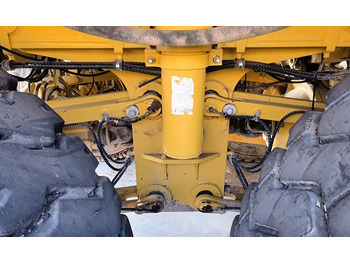 Leasing  XCMG Official Used Cheap Tipper Truck XDR85T 70 Ton Mining Dump Truck Price XCMG Official Used Cheap Tipper Truck XDR85T 70 Ton Mining Dump Truck Price: φωτογραφία 3