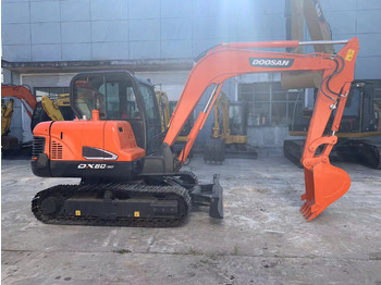 Ερπυστριοφόρος εκσκαφέας DOOSAN DX55