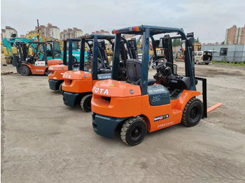 Πετρελαιοκίνητο περονοφόρο Toyota 3 ton Forklift FD30 with Free Lift, Side Shifter, Clamp: φωτογραφία 5 Πετρελαιοκίνητο περονοφόρο Toyota 3 ton Forklift FD30 with Free Lift, Side Shifter, Clamp: φωτογραφία 5