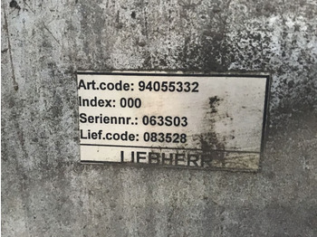 Καμπίνα και εσωτερικό LIEBHERR