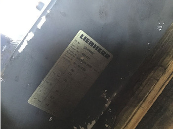 Ψυγείο λαδιού Liebherr Oilcooler: φωτογραφία 2 Ψυγείο λαδιού Liebherr Oilcooler: φωτογραφία 2