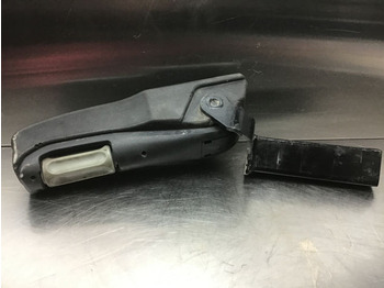 Καμπίνα και εσωτερικό LIEBHERR