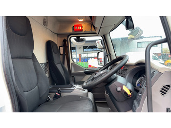 Φορτηγό μουσαμάς DAF LF 180: φωτογραφία 5