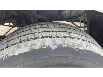 Φορτηγό με ανοιχτή καρότσα DAF LF 230: φωτογραφία 5