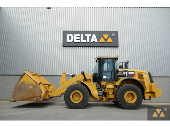 Ελαστιχοφόρος φορτωτής CATERPILLAR 962M