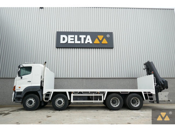 Φορτηγό με γερανό HINO