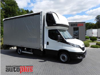 Επαγγελματικό αυτοκίνητο με μουσαμά IVECO Daily 35s18