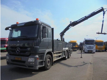 Φορτηγό με γερανό MERCEDES-BENZ Actros 2532