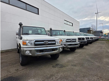 Ημιφορτηγό TOYOTA Land Cruiser