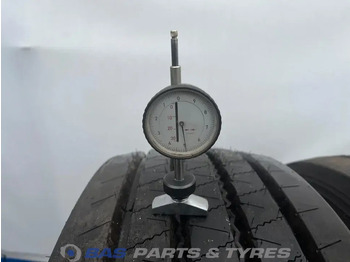 Ελαστικό για Φορτηγό BARUM Barum 315/70R22.5 BF200 R 156/150 M+S 3PMSF gebruikte set: φωτογραφία 3 Ελαστικό για Φορτηγό BARUM Barum 315/70R22.5 BF200 R 156/150 M+S 3PMSF gebruikte set: φωτογραφία 3