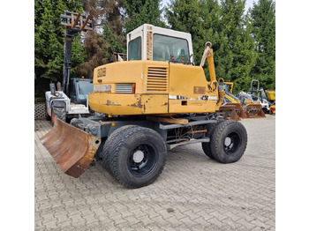 Εκσκαφέας LIEBHERR