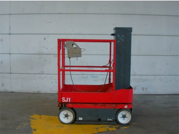 Κάθετος ανελκυστήρας με κατάρτι SKYJACK