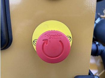 Βιομηχανική γεννήτρια Cat DE 110 E 3 (24 units available): φωτογραφία 4 Βιομηχανική γεννήτρια Cat DE 110 E 3 (24 units available): φωτογραφία 4