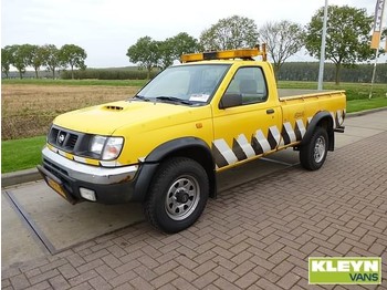 Αυτοκίνητο Nissan King-cab 2.5TD 4WD: φωτογραφία 1