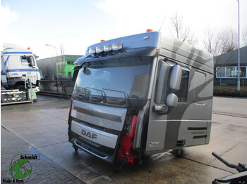 Καμπίνα και εσωτερικό DAF XF 106