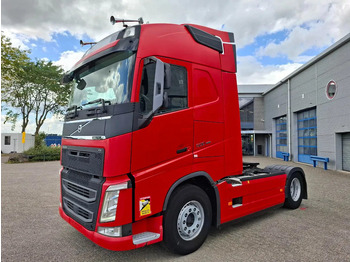 Τράκτορας VOLVO FH