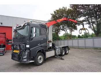 Φορτηγό ξυλείας VOLVO FH16 750
