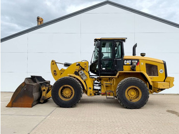 Ελαστιχοφόρος φορτωτής CATERPILLAR 938K